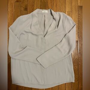 Aritiza - Babaton AKIRA BLOUSE